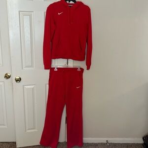 Wmns Nike Sweat Suit